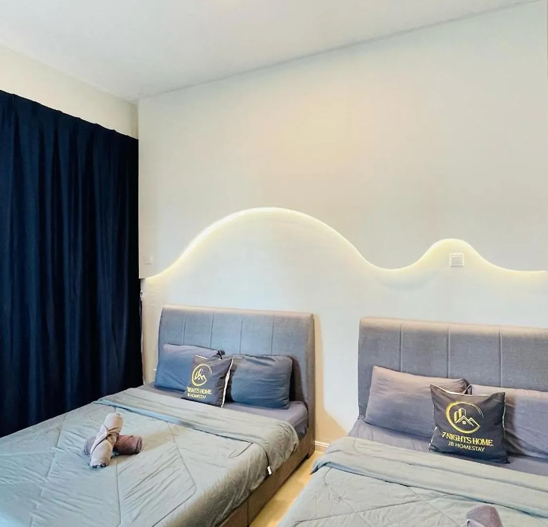 Sky Lake Mount Austin Netflix & Lake View Studio Johor Bahru